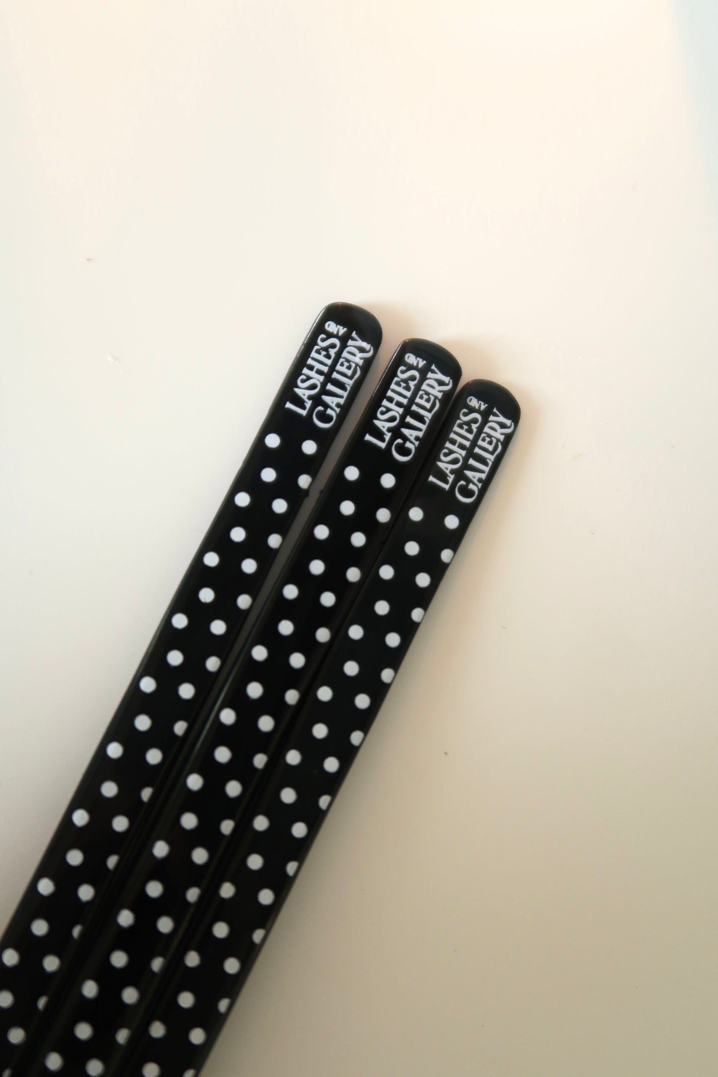 Isolation tweezer